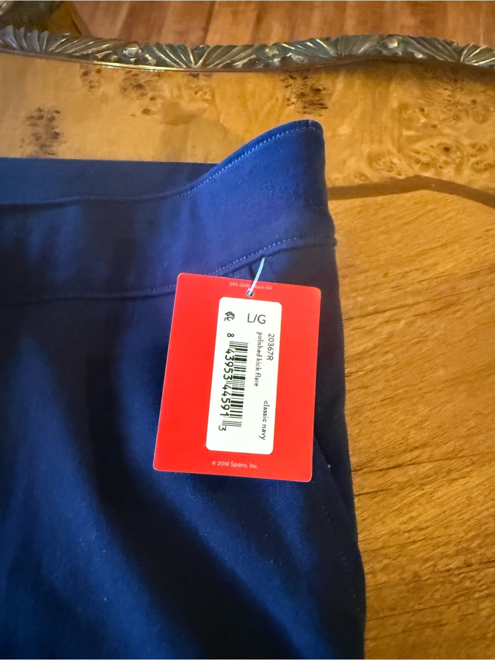 SPANX Ponte Kick Flare Large/Petite - Picture 2 of 4